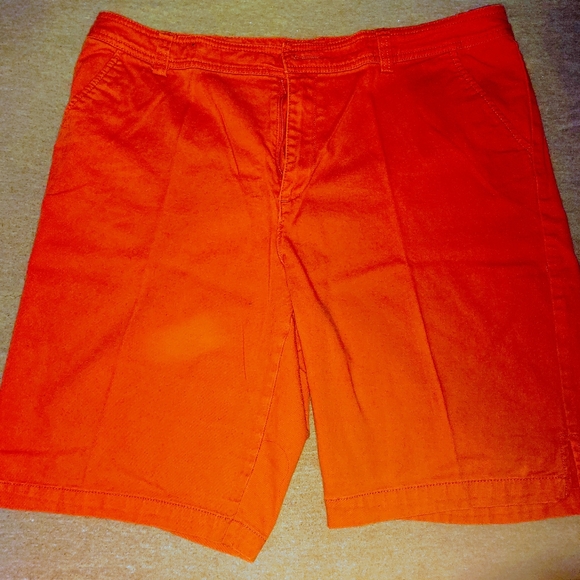 white stag women's shorts